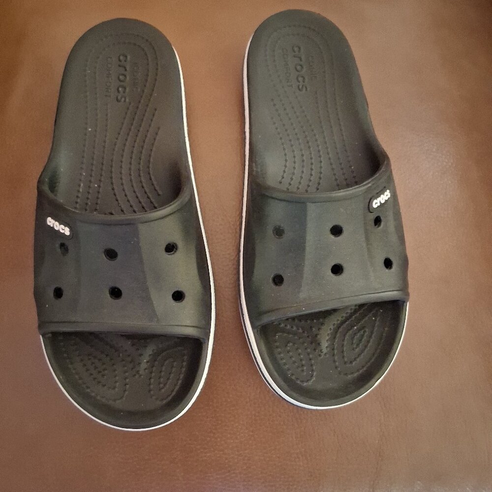 Crocs Black women's size 7 bayaband slide